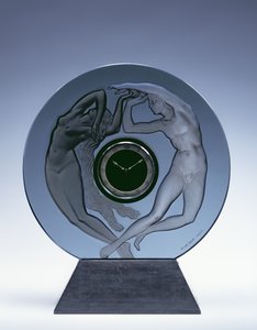 "Dag och natt", rökgrå klocka, ca 1930 (glas) av Rene Jules Lalique